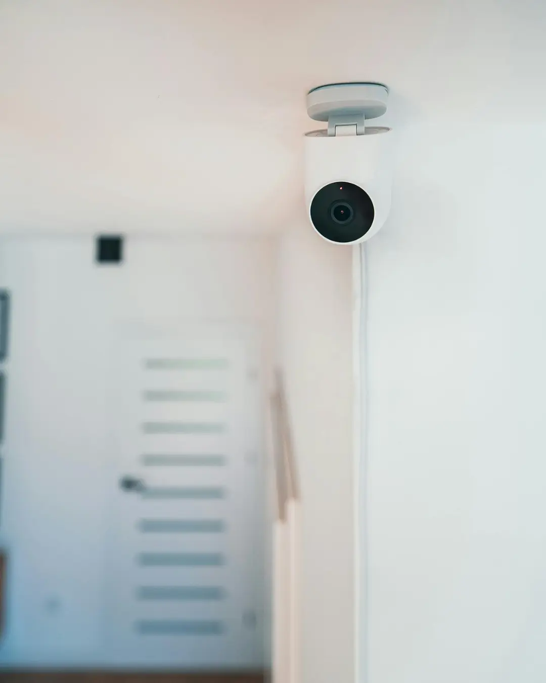 Câmera de segurança instalada em residência